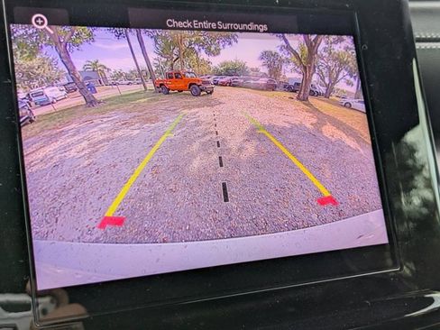 New 2025 Jeep Grand Cherokee L Laredo image 19