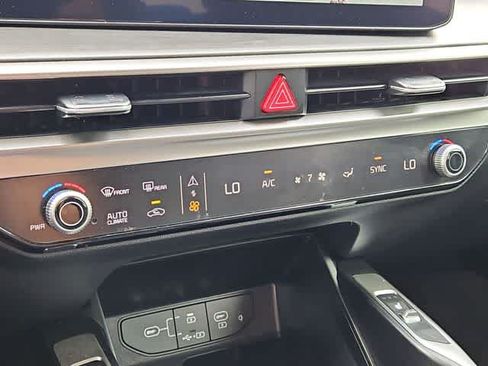 Used 2024 Kia Sorento X-Line EX AWD/4WD image 26