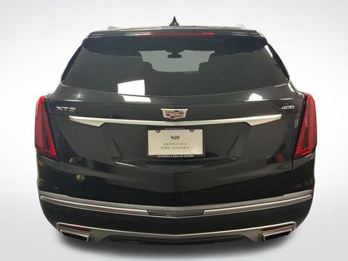 Certified 2022 Cadillac XT5 Premium Luxury FWD image 4