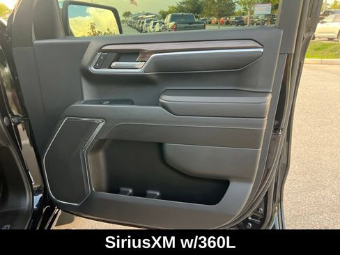 Used 2023 Chevrolet Silverado 1500 LT RWD image 10