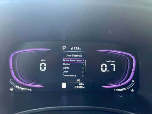 Used 2025 Kia Soul LX w/ LX Technology Package FWD image 38