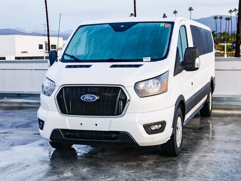 Used 2023 Ford Transit 350 XLT image 4