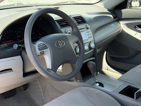 Used 2011 Toyota Camry LE w/ LE Extra-Value Pkg image 26