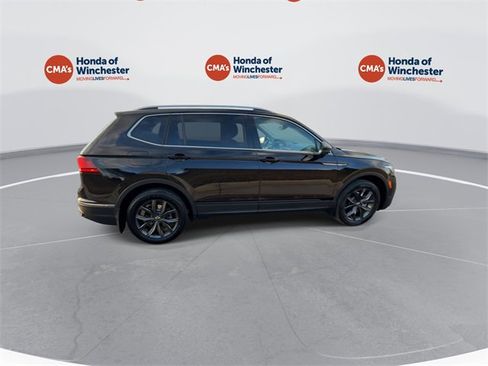 Used 2023 Volkswagen Tiguan SE image 10