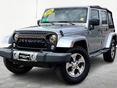 Used 2016 Jeep Wrangler Unlimited Sahara w/ Connectivity Group