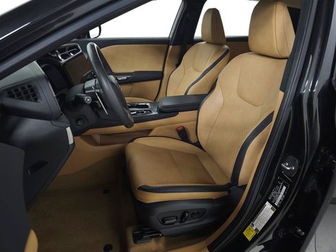Certified 2023 Lexus RZ 450e Premium w/ Technology Package AWD/4WD image 18