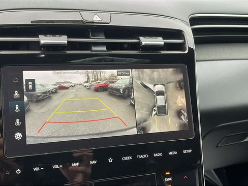 Used 2024 Hyundai Santa Cruz Limited image 16