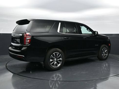 Used 2024 Chevrolet Tahoe LT w/ Luxury Package AWD/4WD image 2