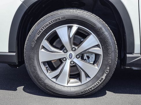 Used 2022 Subaru Ascent Premium w/ Convenience Package AWD/4WD image 18