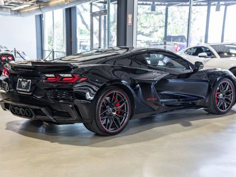 Used 2023 Chevrolet Corvette Z06 w/ Engine Appearance Package RWD image 6
