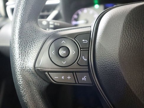 Used 2024 Toyota Corolla LE image 39