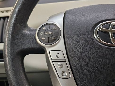 Used 2014 Toyota Prius V Three FWD image 30