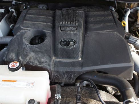 Used 2022 Toyota Tundra SR5 image 26