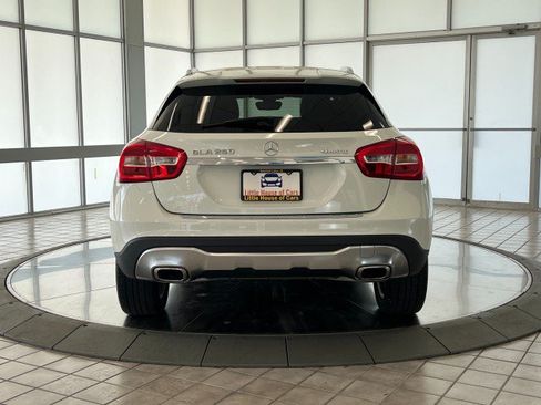 Used 2018 Mercedes-Benz GLA 250 4MATIC image 6