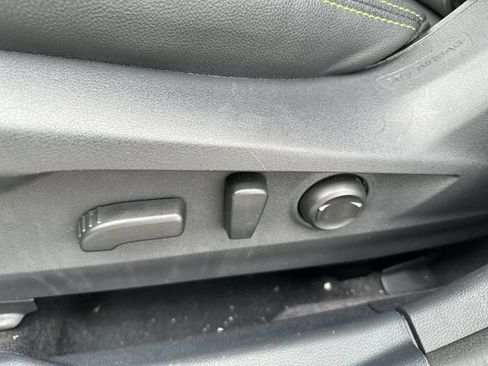 Used 2025 Subaru Outback Onyx Edition AWD/4WD image 16