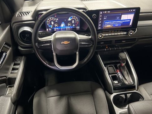 Used 2024 Chevrolet Colorado LT w/ LT Convenience Package image 14