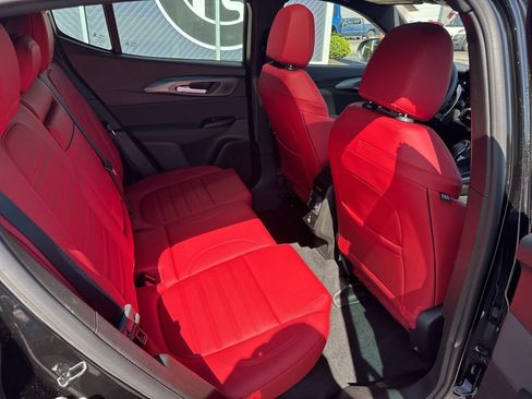 New 2026 Alfa Romeo Tonale w/ Quick Order Package 23H Volce AWD/4WD image 18