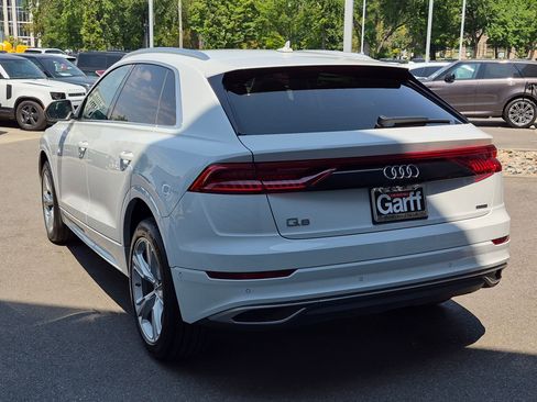 Used 2023 Audi Q8 Premium w/ Convenience Package AWD/4WD image 5