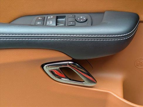 Used 2023 Dodge Challenger SRT Hellcat image 12