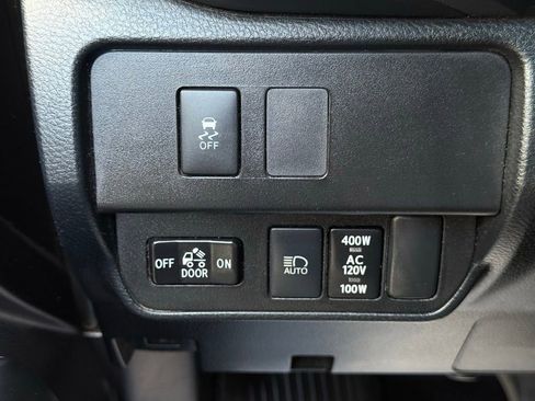 Used 2020 Toyota Tacoma TRD Sport w/ Technology Package AWD/4WD image 24