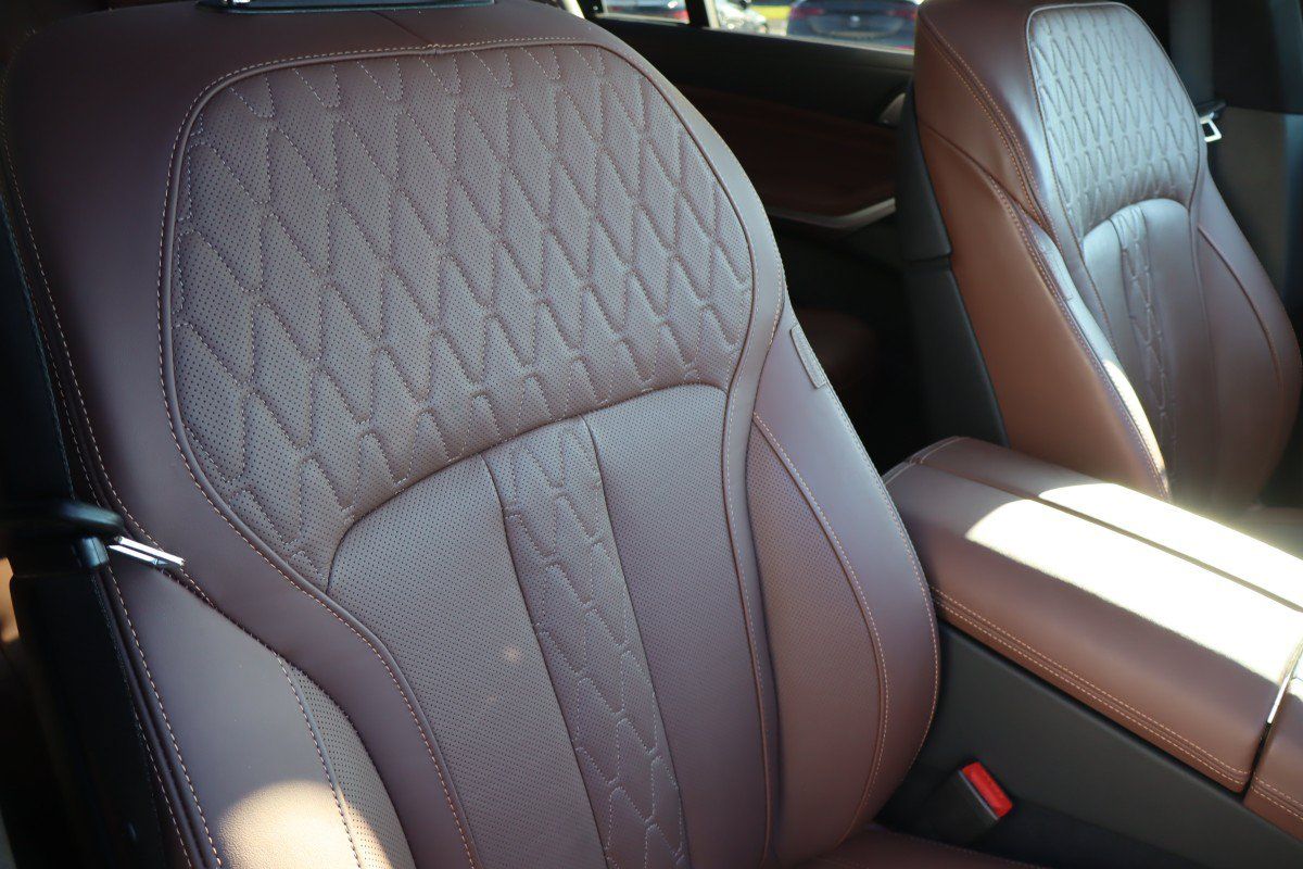 Used 2026 BMW X7 M60i AWD/4WD image 24