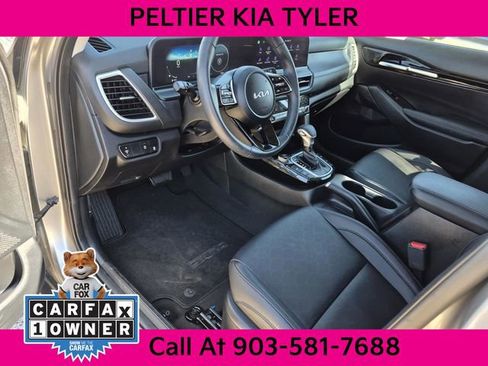 Certified 2025 Kia Seltos EX w/ EX Sunroof Package image 18