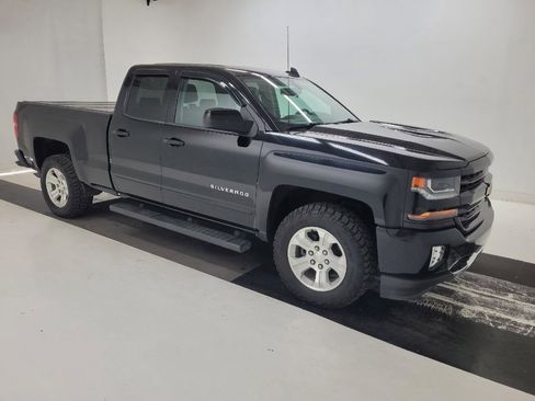 Used 2018 Chevrolet Silverado 1500 LT w/ All Star Edition image 11