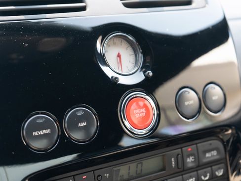 Used 2002 Aston Martin Vanquish image 19