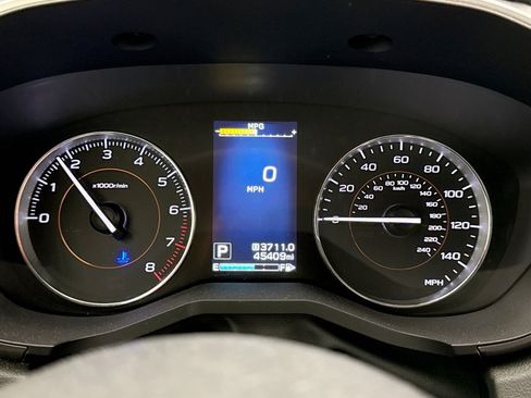 Used 2019 Subaru Crosstrek 2.0i Limited w/ Moonroof Package w/Navigation AWD/4WD image 9