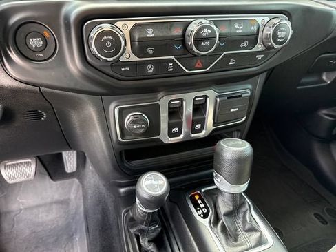 Used 2023 Jeep Wrangler Sport AWD/4WD image 17