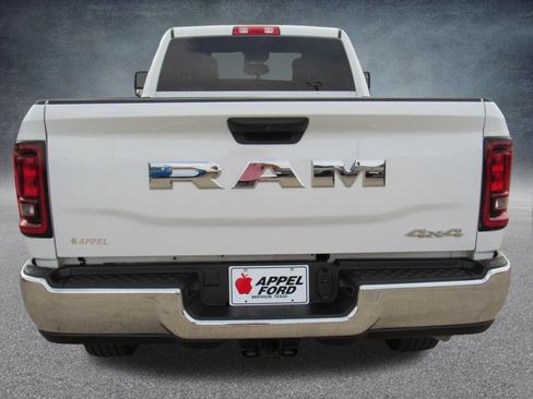 Used 2026 RAM 2500 Tradesman w/ Chrome Appearance Group AWD/4WD image 6