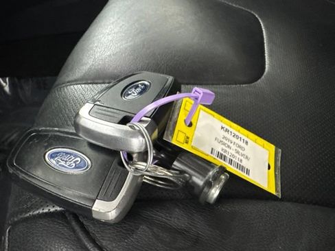 Used 2019 Ford Fusion Titanium AWD/4WD image 27