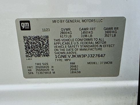 Used 2023 Chevrolet Traverse RS AWD/4WD image 38