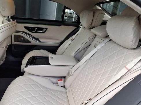 New 2026 Mercedes-Benz S 580 4MATIC Sedan image 16