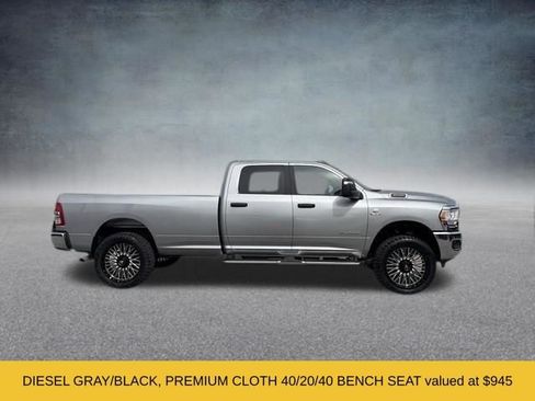 Certified 2024 RAM 3500 Big Horn AWD/4WD image 3