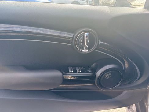 Used 2016 MINI Cooper S image 17