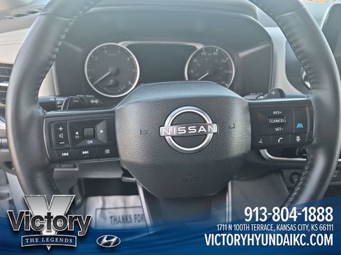 Used 2025 Nissan Rogue SV AWD/4WD image 14