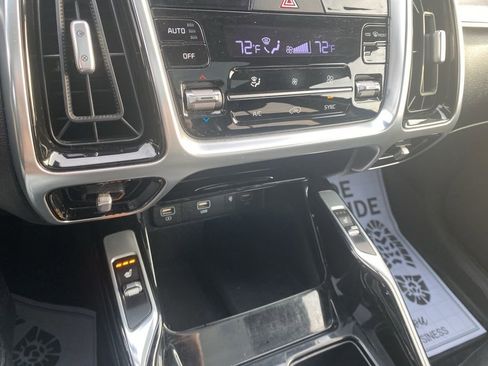 Used 2021 Kia Sorento SX image 31