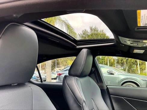 Used 2023 Lexus IS 350 F Sport w/ Navigation Package image 14