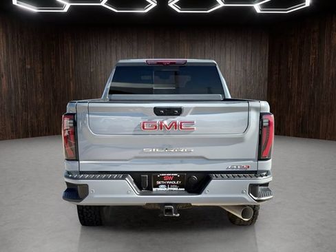 Used 2025 GMC Sierra 2500 AT4 w/ AT4 Premium Plus Package AWD/4WD image 7