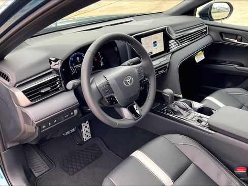 New 2026 Toyota Camry SE image 8