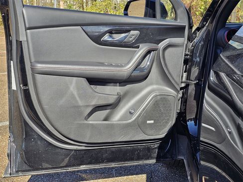 Used 2025 Chevrolet Blazer RS image 13