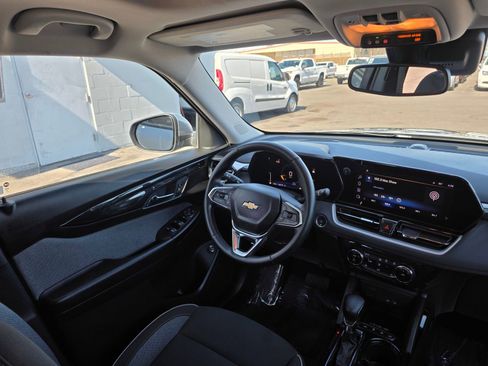 Used 2024 Chevrolet TrailBlazer LT w/ Convenience Package image 20