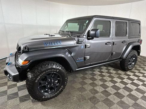 Used 2023 Jeep Wrangler Unlimited w/ Convenience Group AWD/4WD image 8