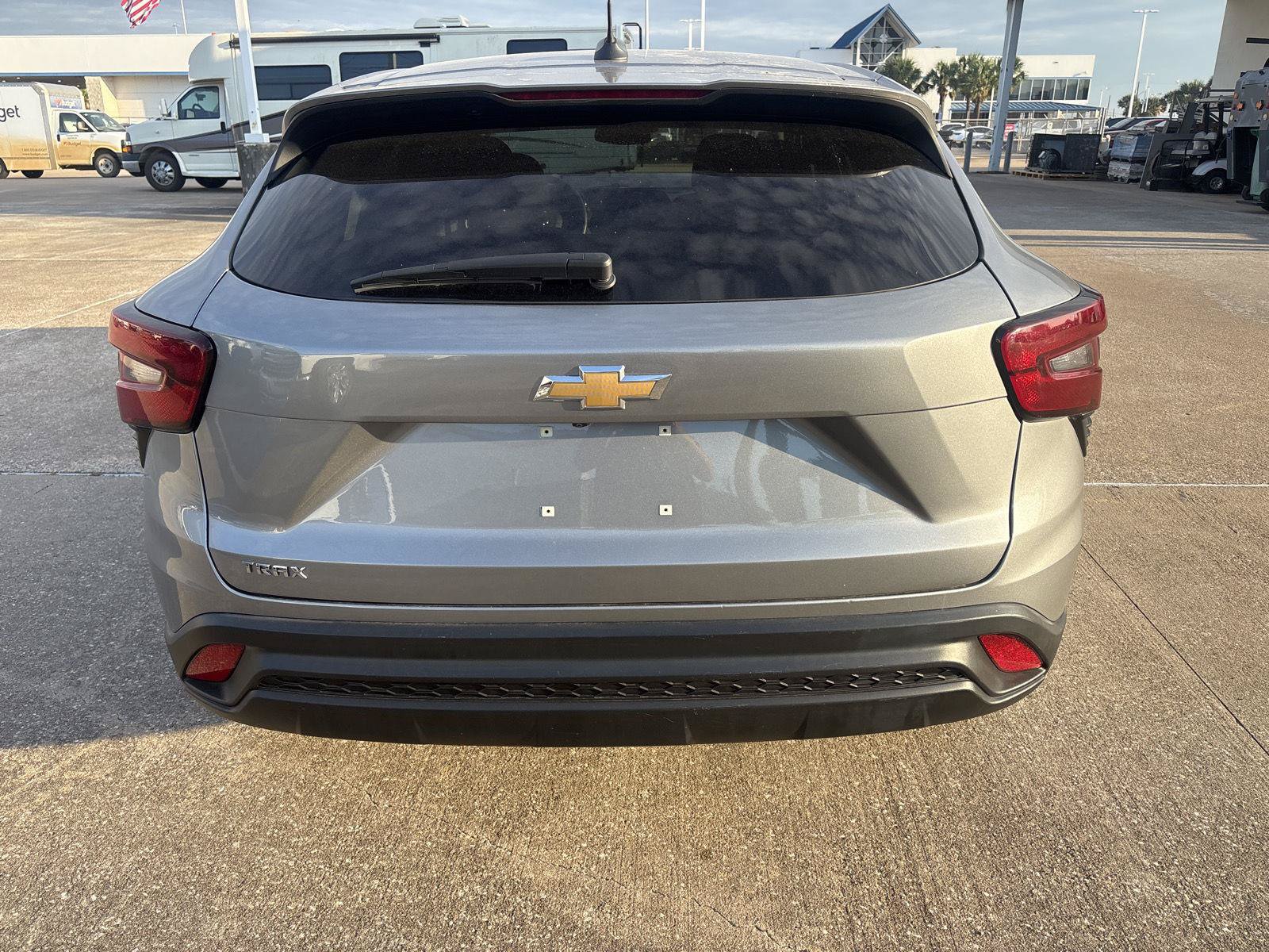 Used 2024 Chevrolet Trax LS w/ Driver Confidence Package FWD image 10