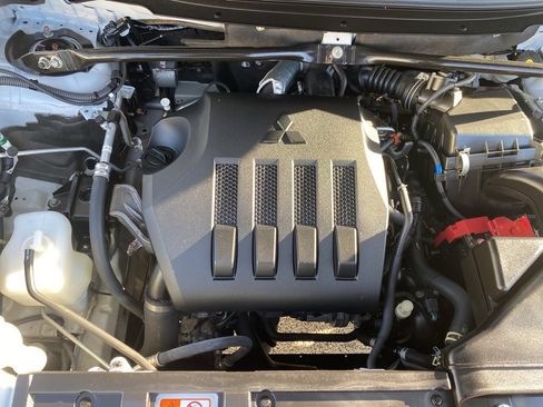 Used 2023 Mitsubishi Eclipse Cross SE image 10