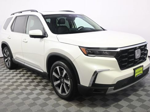 Used 2024 Honda Pilot Elite image 7