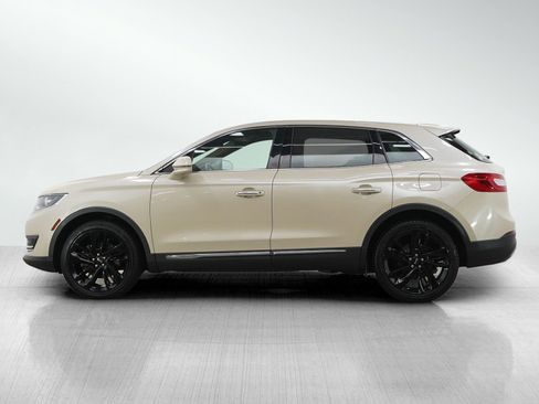 Used 2018 Lincoln MKX Reserve w/ Driver Assistance Package AWD/4WD image 2