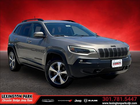Used 2020 Jeep Cherokee Latitude w/ Quick Order Package 26F North AWD/4WD image 1