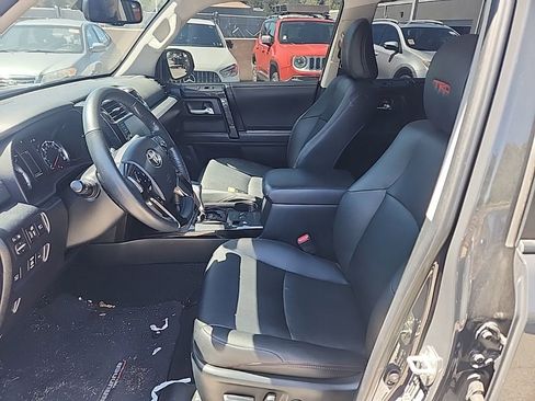 Used 2024 Toyota 4Runner TRD Off-Road Premium w/ Off Road Premium Plus Package AWD/4WD image 10